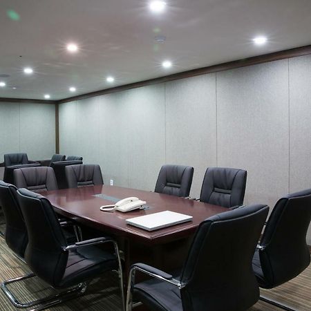 Hotel Mate Bundang Szongnam Kültér fotó