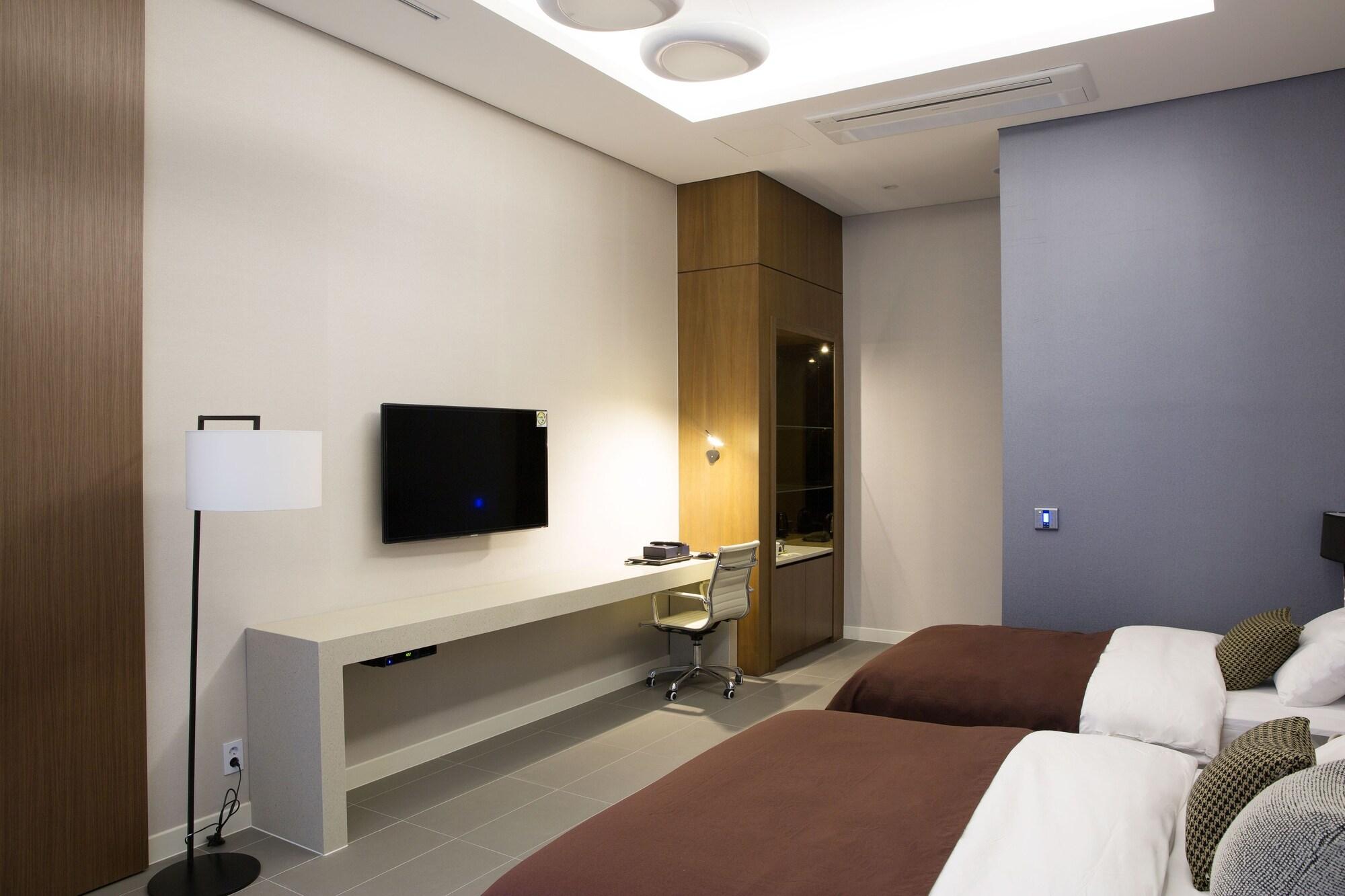 Hotel Mate Bundang Szongnam Kültér fotó